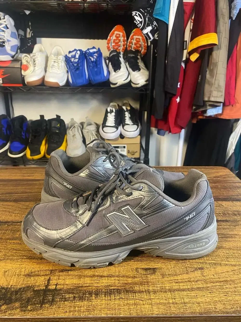 New Balance 740 Unisex Sneakers in Grey/Silver Metallic